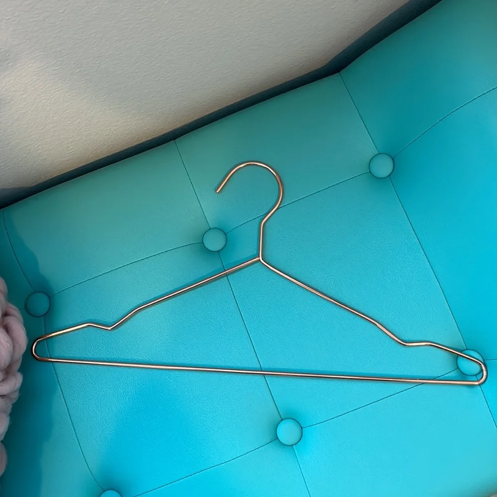🛍 10 Copper-tone Hangers
